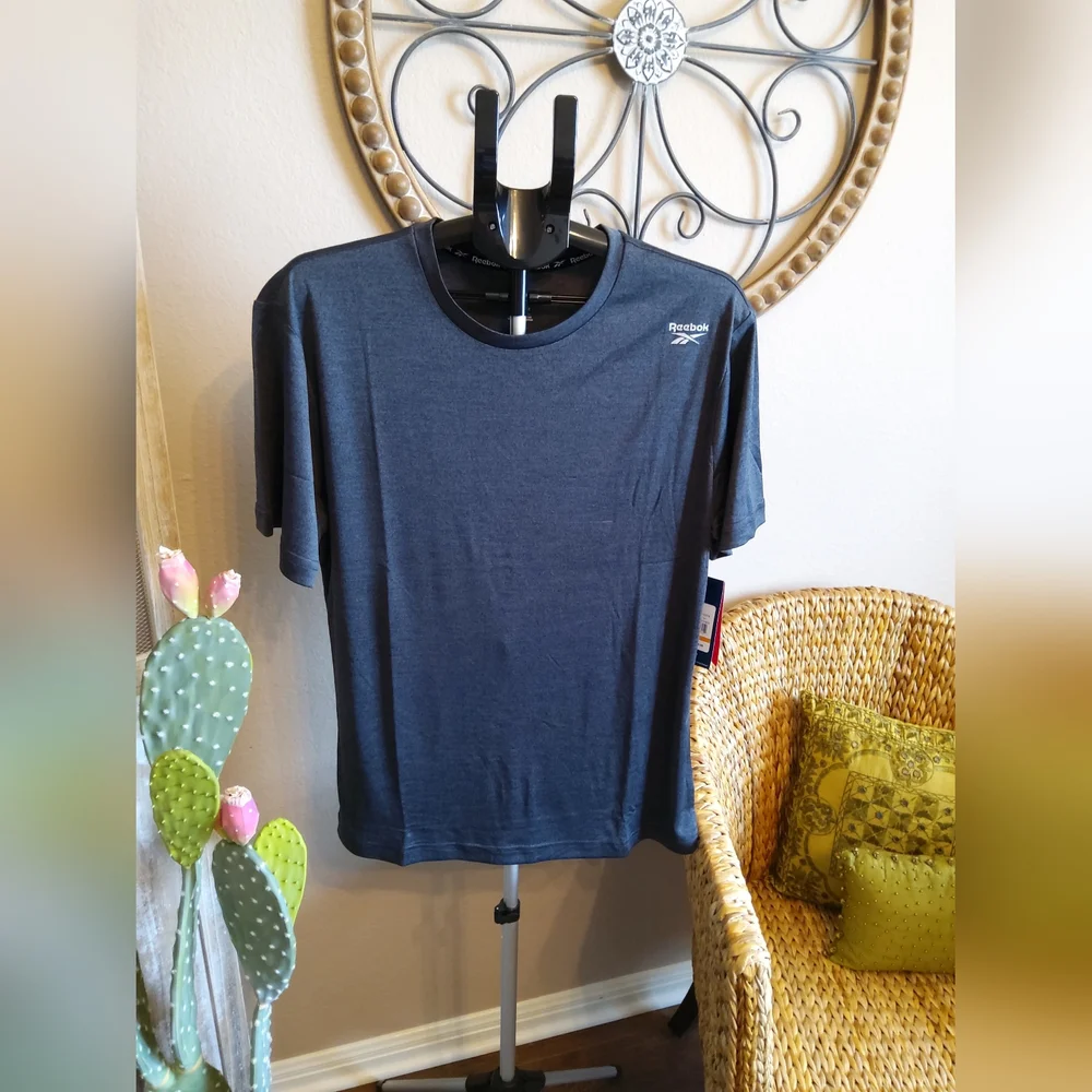 Reebok Men's Charcoal Tee - Picture 1 of 4